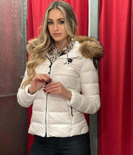 Blauer white pellic